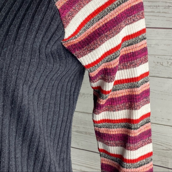 Chris & Carol Raglan Sweater - Picture 6 of 12